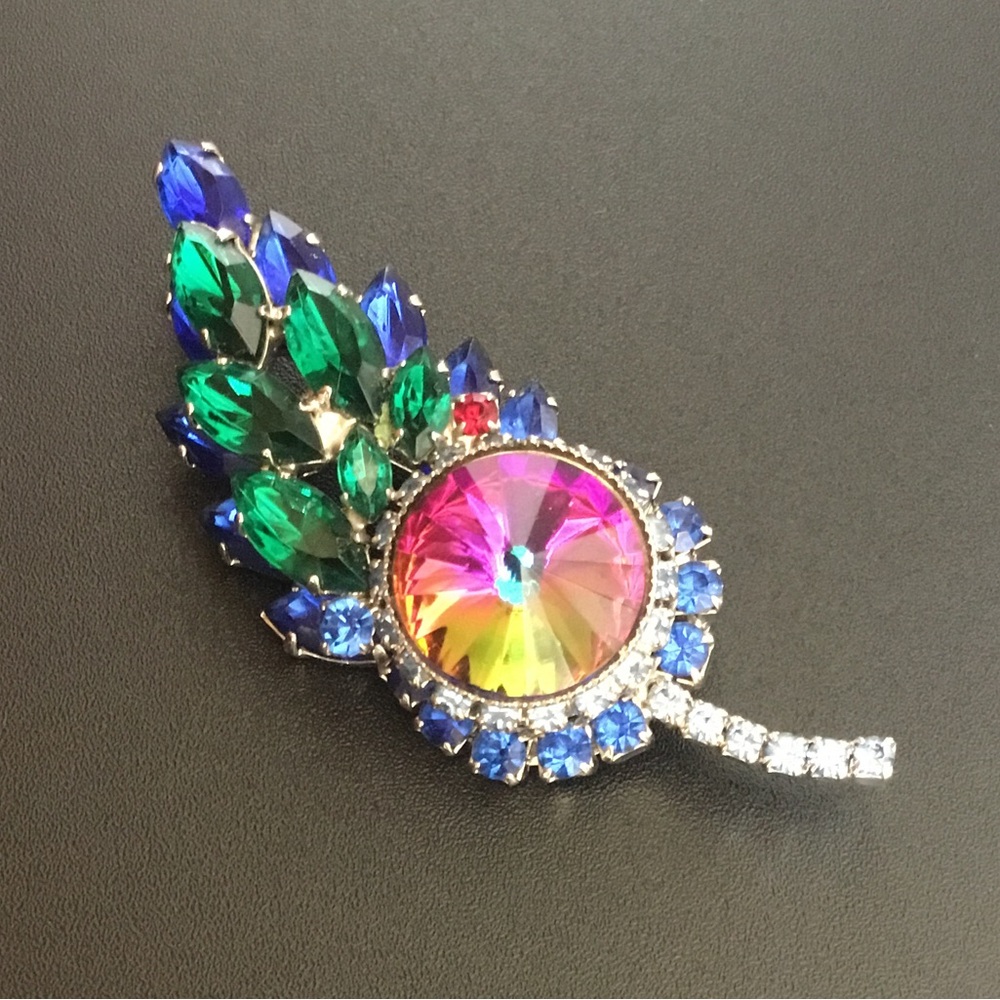 Watermelon Colored Rivoli Layered Rhinestone Brooch - Picture 9 of 13